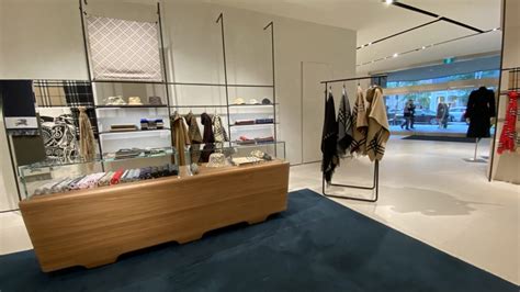 burberry store toronto|Burberry bloor street.